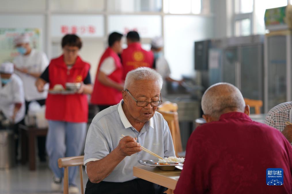 威尼斯真人发牌